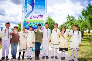 Escudo® Antibacterial y Planet Water Foundation llevan Protección al Estado de México.