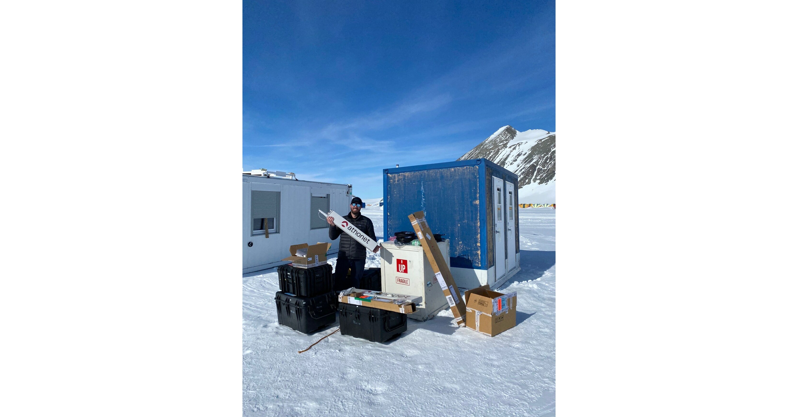 Athonet and SpaceX Enable Antarctica Exploration, image size:3331x1743