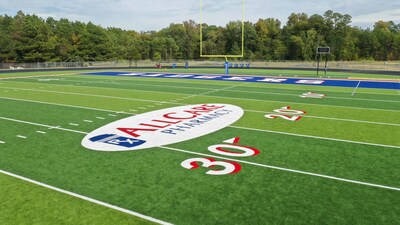 Hellas installed Matrix Helix® synthetic turf at Arkadelphia High School, which is the same turf system that can be found in 11 NFL facilities. SoFi Stadium in the Los Angeles area and AT&T Stadium in the Dallas-Fort Worth Metroplex are examples of NFL stadiums that use Matrix Helix turf by Hellas.