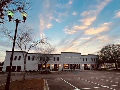 Furniture & Decor retail store Ballard Designs expands footprint into South Carolina with this stand-alone store in high-end shopping destination, Mount Pleasant Town Centre, located just outside historic downtown Charleston along Highway 17N.