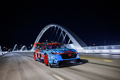 While hybrid power units officially debut in the NTT INDYCAR SERIES in 2024, race fans and car enthusiasts alike will be treated to a “sneak preview” of the incoming technology with the debut of the Honda CR-V Hybrid Racer at next month’s season-opening Firestone Grand Prix of St. Petersburg.