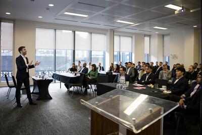VantagePoint and IA Seminars are developing a new bespoke consulting service called ESG Labs (PRNewsfoto/VantagePoint)