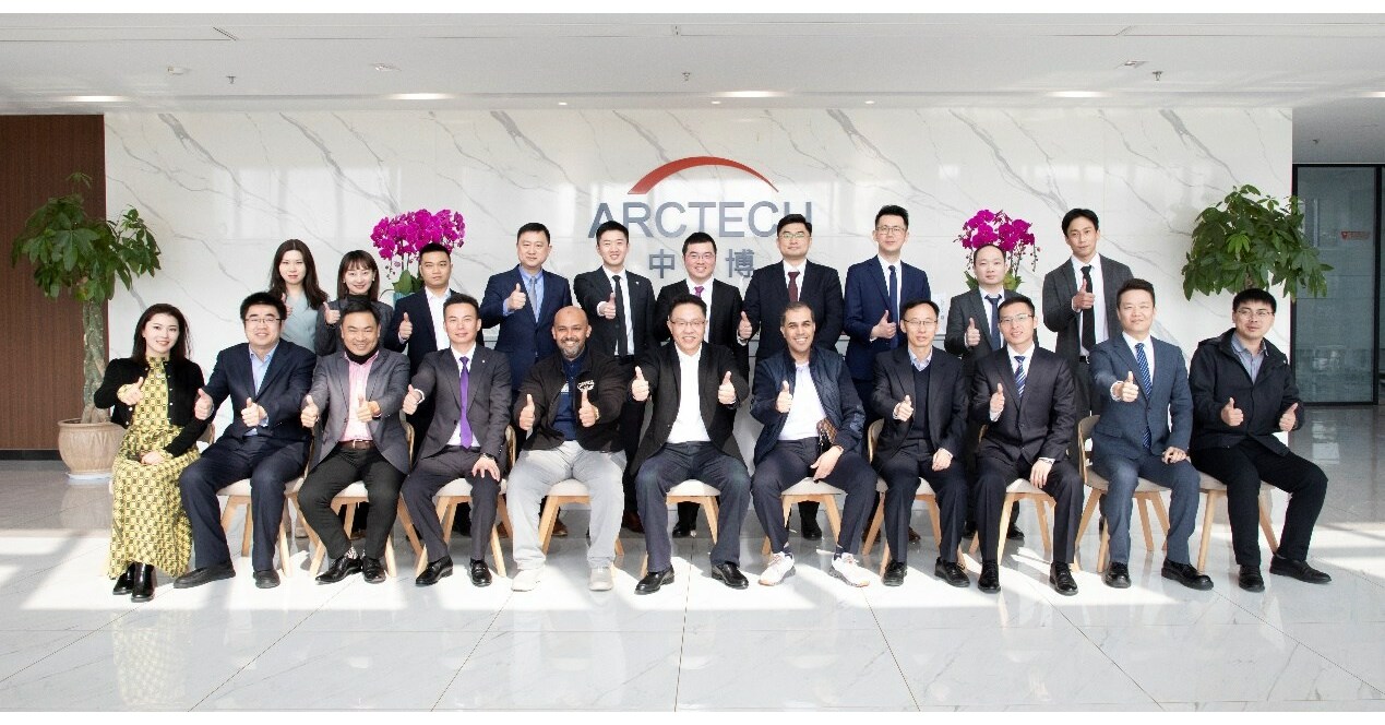 Arctech se re&uacute;ne con ACWA Power y China Energy Engineering Group