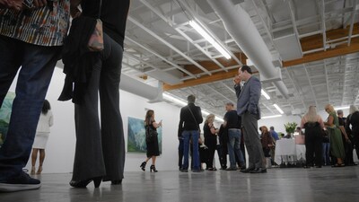 Enigmatic Surrealism Takes Scottsdale by Storm: Elena Von Kohn's Art Show at de Sarthe a Smashing Success with Surprise Collaboration from Celebrity Guest Eyeamki