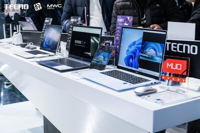 Laptops TECNO serie MEGABOOK en el MWC 2023, Barcelona. (PRNewsfoto/TECNO)