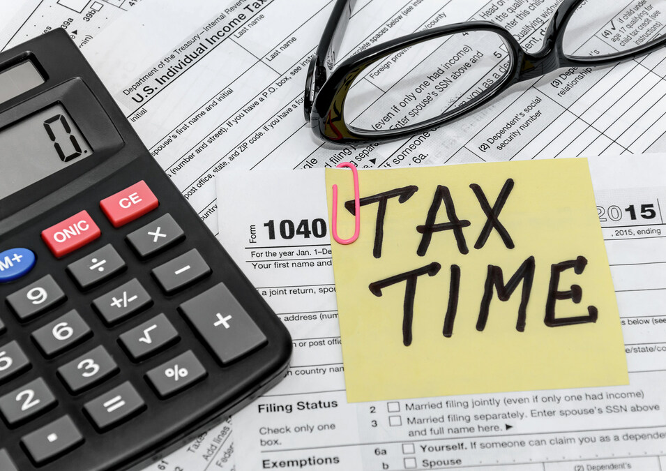 Delaying on Taxes Can Cost You Money: 5 Reasons to File Taxes Early - Vimarsana News