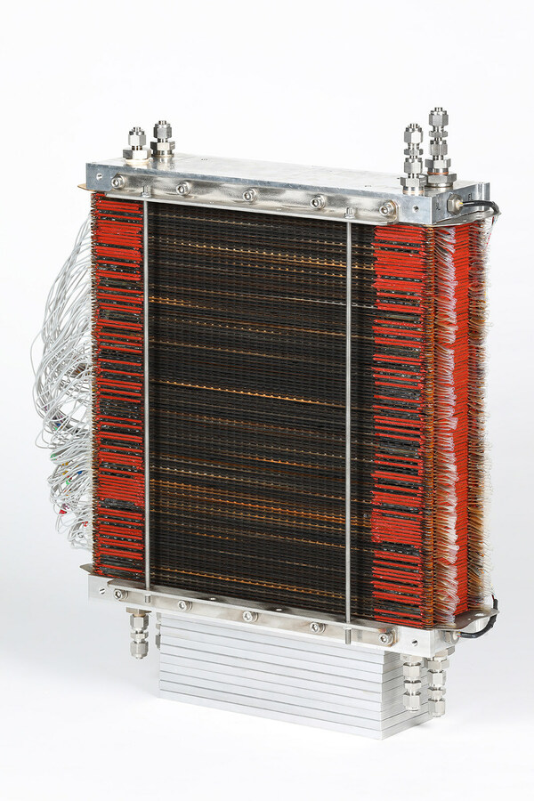 ZeroAvia High Temperature Fuel Cell Testing Shows Large Aircraft and