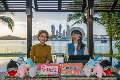 Ms Michelle Choo, Vice President of Attractions, Resorts World Sentosa (left) and 
Ms Sun Tianxu, Vice President, Trip.com Group