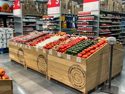 Gordon Food Service, the largest family-operated broadline food distribution company in North America, is opening six new Gordon Food Service Stores in the greater Houston area. Primarily designed to provide chef-quality food products to restaurant owners and foodservice professionals of all types, the new Gordon Food Service Stores will also cater to home shoppers with an assortment of packaged and fresh produce and goods. To learn more about Gordon Food Service Store, please visit GFSstore.com.