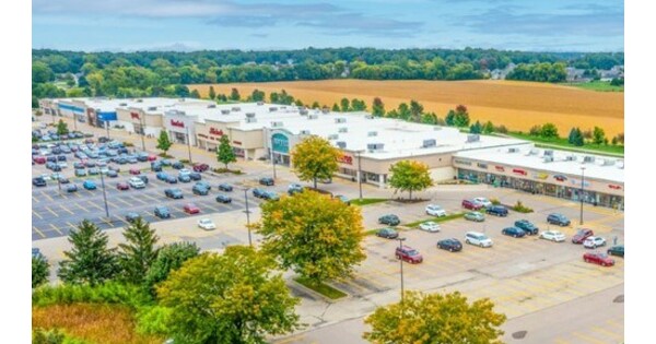 CHASE PROPERTIES ANNOUNCES THE ACQUISITION OF PINE TREE PLAZA, JANESVILLE, WISCONSIN - Vimarsana News