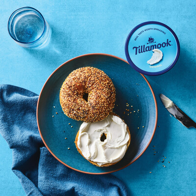 At Tillamook County Creamery Association, it’s our opinion* that our cream cheese spreads just taste better.