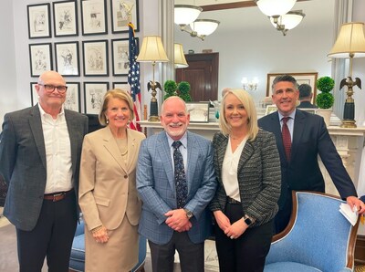 Gregg Troian, PGT Trucking; Senator Shelly Moore Capito (R-WV); Ron Faherty, ARL Transport; Jennifer Recker, US 1; Mike Joyce, TIE