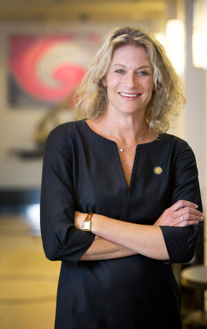 HILLARY SCHAFER, MULTIPLYING GOOD CEO, ANNOUNCES SHE WILL STEP DOWN IN 2023