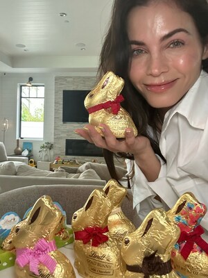 Jenna Dewan partners with Lindt GOLD BUNNY to make this Easter season extra magical.