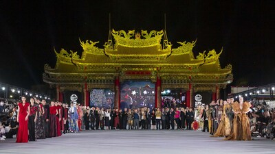 The show was held in front of Nankunshen Daitian Temple in Tainan, one of the oldest and most historically important temples in Taiwan. The opening show represents the DNA of what Taipei Fashion Week stands for-where fashion is more than just part of an economic system, and allows us to connect with Taiwan's unique culture and history.