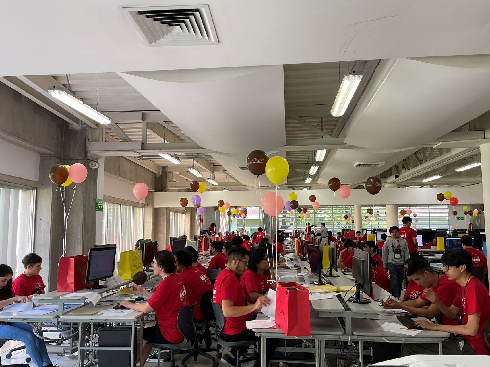 Unable to view the image, Please provide a valid URL.