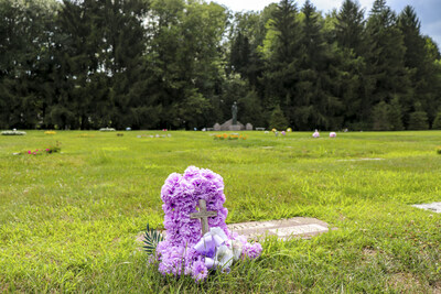 Traditional plots with minimalist flat markers surrounded by a peaceful, picturesque environment are perfect for praying and meditating at Christ the King Cemetery in Franklin Lakes, NJ.