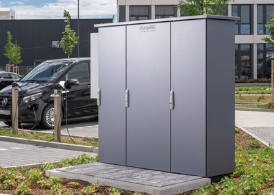 The chargeBIG 18-36 AC fleet charging solution provides dynamic load management for up to 36 individual charging points with a charging power of either 7 kW, 11 kW or 19 kW.