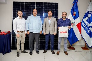 LONGi realiza donación de paneles solares en colaboración con ASOFER para el Programa del INDOCAL en República Dominicana