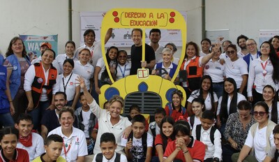 A pesar de los esfuerzos del Gobierno de Colombia para extender el estatus de protección temporal a personas venezolanas en Colombia, los niños y niñas continúan sin realizar su derecho humano a una educación de calidad. En 2021, la tasa de deserción fue de 3,62% (3,2% para niñas y 4,2% para niños). La cifra casi se duplica para personas venezolanas al 6,4% y alcanza el 17% para los niños y niñas que padecen de desplazamientos internos.