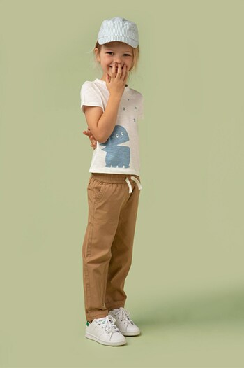 RISE LITTLE EARTHLING, AN OUT-OF-THIS-WORLD KID'S LIFESTYLE BRAND, HAS LANDED EXCLUSIVELY AT THE BAY (CNW Group/Hudson's Bay) RISE LITTLE EARTHLING, AN OUT-OF-THIS-WORLD KID'S LIFESTYLE BRAND, HAS LANDED EXCLUSIVELY AT THE BAY (CNW Group/Hudson's Bay)