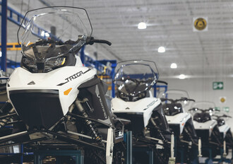 Taiga's Nomad snowmobiles on the production line (CNW Group/Taiga Motors Corporation)