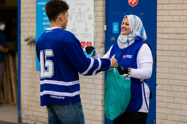 Donations to The Salvation Army Thrift Store can be made at any of their 115 Donor Welcome Centres across Canada. (CNW Group/The Salvation Army Thrift Store – National Recycling Operations)