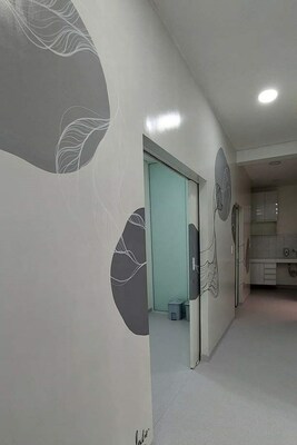 Unable to view the image, Please provide a valid URL.