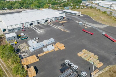 US LBM has opened a new floor and roof truss manufacturing facility and building materials yard in central Florida. The more than 100,600 square foot facility is located 40 miles northeast of Tampa and 60 miles southwest of Orlando in Auburndale.