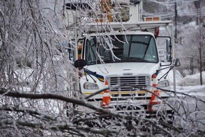 Avis aux médias - Les efforts de rétablissement sont interrompus en raison des conditions dangereuses pour les équipes d'Hydro Ottawa - Invitation à une conférence de presse pour les médias le 6 avril 2023