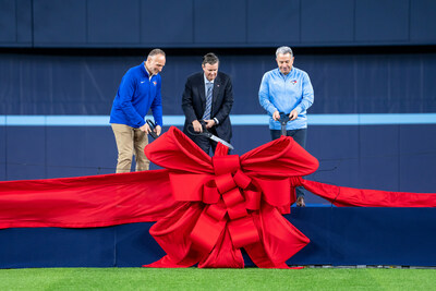 (From left to right) Mark Shapiro, President & CEO, Toronto Blue Jays, was joined by Edward Rogers, Chair of the Toronto Blue Jays and Chair of Rogers and Tony Staffieri, President and CEO, Rogers, to cut the ribbon on the first phase of Rogers Centre renovations (CNW Group/Toronto Blue Jays) (From left to right) Mark Shapiro, President & CEO, Toronto Blue Jays, was joined by Edward Rogers, Chair of the Toronto Blue Jays and Chair of Rogers and Tony Staffieri, President and CEO, Rogers, to cut the ribbon on the first phase of Rogers Centre renovations (CNW Group/Toronto Blue Jays)