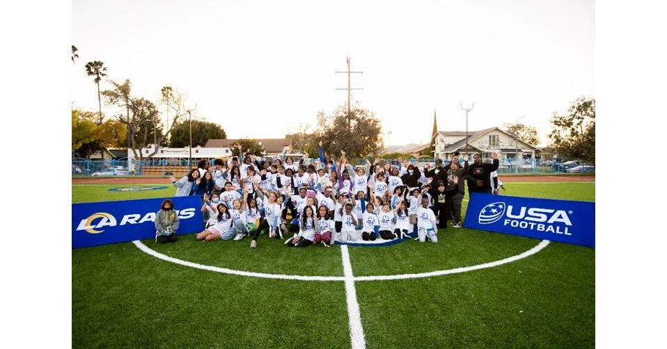 Rams launch flag football league for Los Angeles Unified students