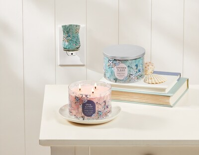 Yankee Candle and Vera Bradley Unveil New Limited-Edition Collection in Time for Mother's Day