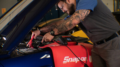Snap-on continues program with Universal Technical Institute