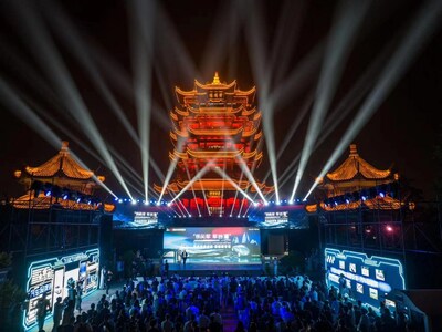 Cars made in "China's Auto Valley" shine beyond central Chinese city Wuhan
