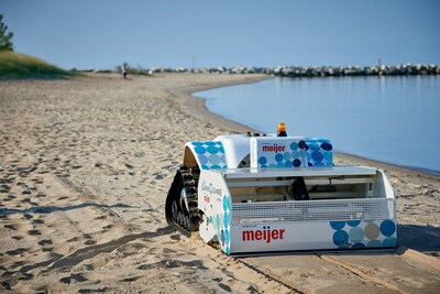 Meijer strengthened its commitment to Great Lakes stewardship today by expanding its partnership with the Council of the Great Lakes Region (CGLR) to clean up Midwest beaches and waterways.