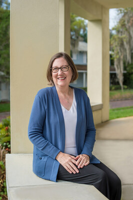 Dr. Linda S. Comer Ph.D., RN, CNE is the Dean of the Ann Blanton Edwards School of Nursing and Health Sciences and The Keith R. Berend Endowed Chair of Nursing at Florida Southern College