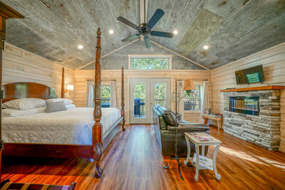 Treehouse interior bedroom