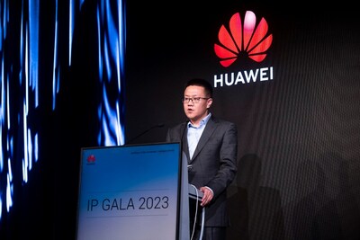 Zuo Meng, vicepresidente de la línea de productos de comunicaciones de datos de Huawei (PRNewsfoto/Huawei)