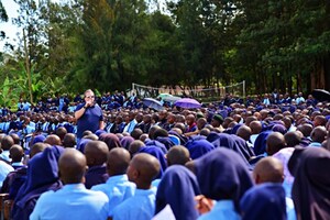 NEW SOLUTIONS FOR OLD PROBLEMS: AMERICAN TOP TECH ENTREPRENEUR, CEO JIM POOLE BRINGS INSPIRATION &amp; STRESS-REDUCTION TECHNOLOGY TO LOCAL SCHOOL KIDS IN KENYA