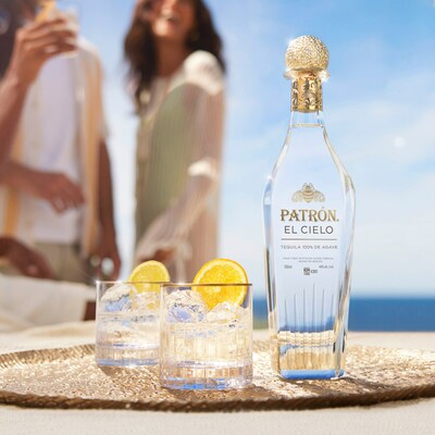 PATRÓN EL CIELO offers an impressively unique experience for tequila drinkers with its natural sweet flavors of agave – delivering an incomparable taste with a bright, fresh and radiantly smooth finish.