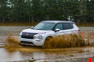 2023 Mitsubishi Outlander Plug-in Hybrid Named "Northwest Outdoor Activity Vehicle of the Year" by Northwest Auto Press Association