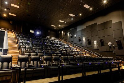 Landmark Cinemas' recliner auditorium featuring select rows of Premiere Seats. (CNW Group/Landmark Cinemas LP)