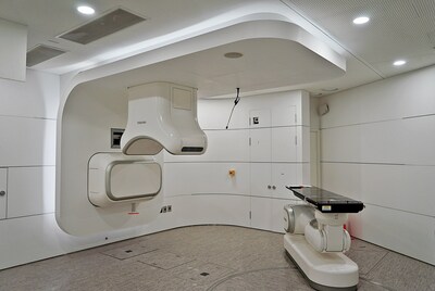 Horizontally Fixed Beam Treatment Room