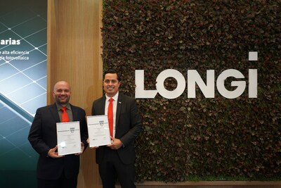 Santiago Cárdenas, Head of DG Sales Mexico, Colombia & Caribbean y Luis Miguel Aguilar, Sr. Sales Manager DG Mexico de LONGi Solar