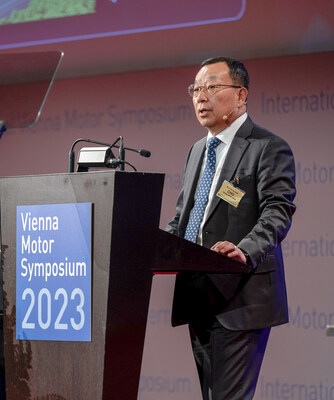 Hyundai Mobis CEO Sung-hwan Cho giving a keynote speech at the 44th International Vienna Motor Symposium on 27 held in Vienna, Austria. Dr. Cho gave a presentation on the topic, “Strategic Approach of Hyundai Mobis for the Vision of Hyundai Motor Group on Future Mobility.”