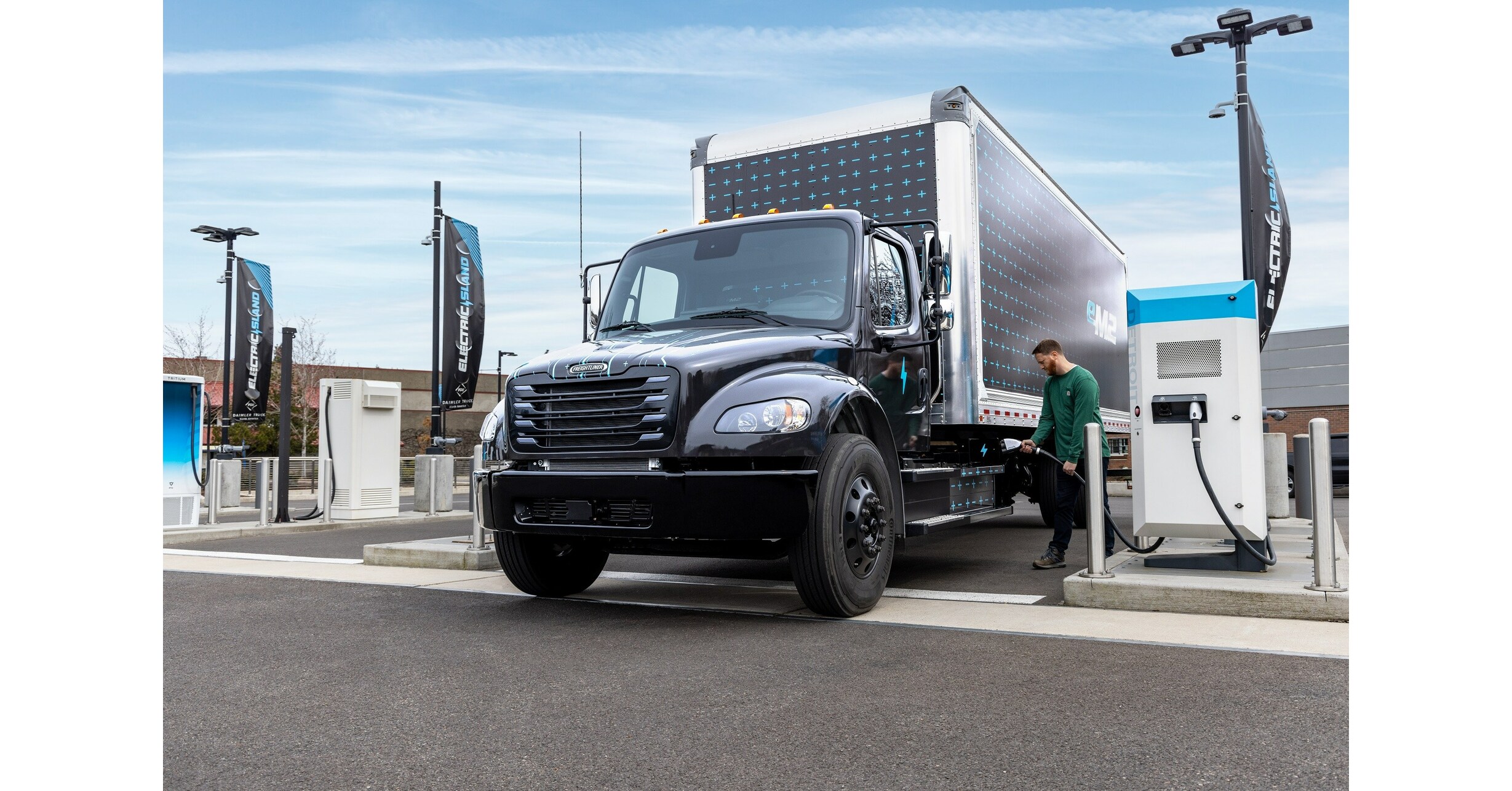 Features That Make Freightliner One of the Safest Semi-Truck Brands