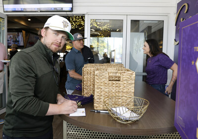 Country music star Jameson Rodgers packed a bag at Crown Royal’s Purple Bag Project Station in honor of Military Appreciation Month to give back to the veteran community with partner CreatiVets.