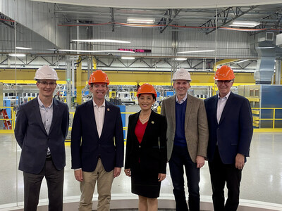 Members of the Congressional Fusion Energy Caucus toured the headquarters of the world’s largest private fusion energy company, TAE Technologies, on May 3, 2023. (From left:) TAE CTO Artem Smirnov, Rep. Mike Levin (CA-49), Rep. Young Kim (CA-40), TAE CEO Michl Binderbauer, and Rep. Don Beyer (VA-08) stand near the company’s National Laboratory-scale fusion energy research device. (PRNewsfoto/TAE Technologies)