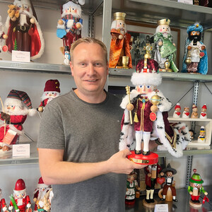 Steinbach Volkskunst Celebrates Upcoming UK Coronation Via Handcrafted Homage to King Charles III: The Royal Nutcracker